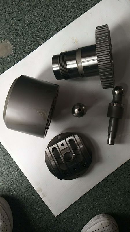 EX550-3 Hitachi Hydraulic Pump Parts / HPV102 HPV125B Travel Motor Parts